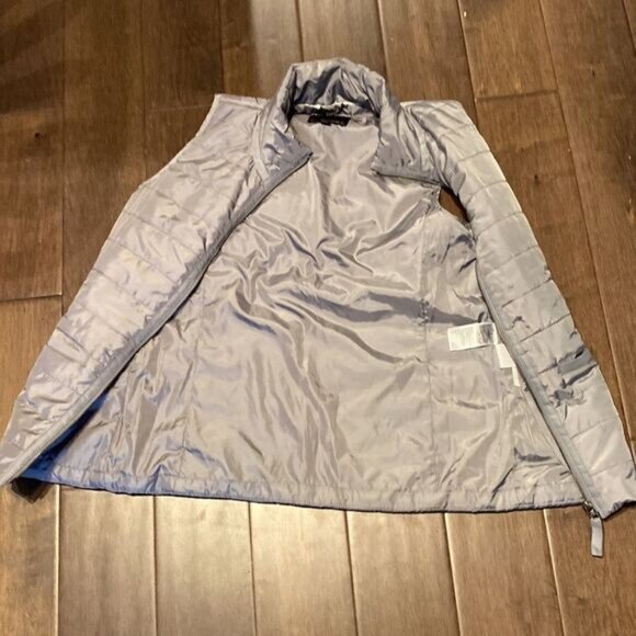 Banana Republic winter vest - Picture 6 of 6